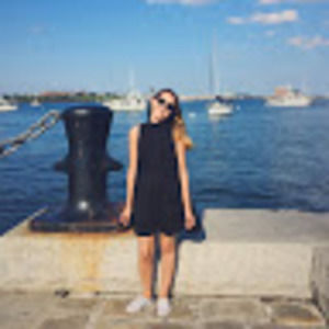 Meet your Posher, Eva